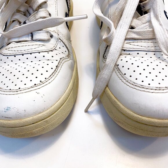 Veja V-10 Sneaker, Size 6 - Picture 9 of 9